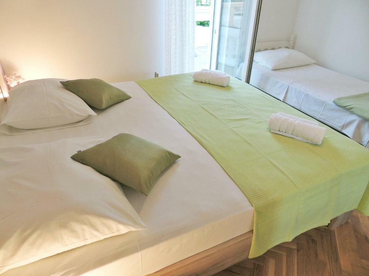 Apartments Jelena Pag Town Bagian luar foto